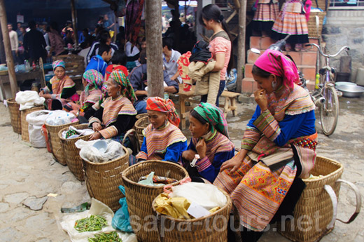 Bac-Ha-Market-2