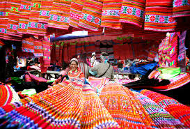 bac ha market - sapa tours