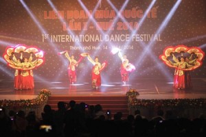 Dance in Hue 1