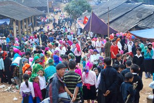 Khau Vai Love market