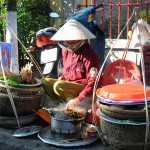 Food vendor in Hoi An 1