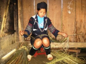 Mong weaving skills 1