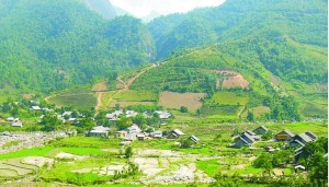 Ta Phin Village 