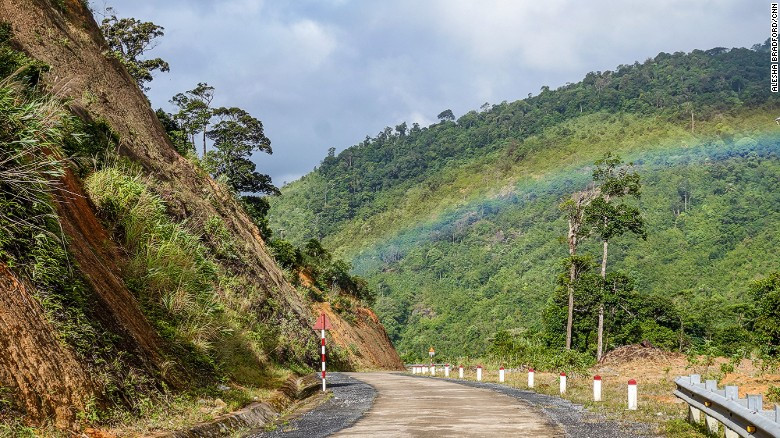 ho-chi-minh-highway-west