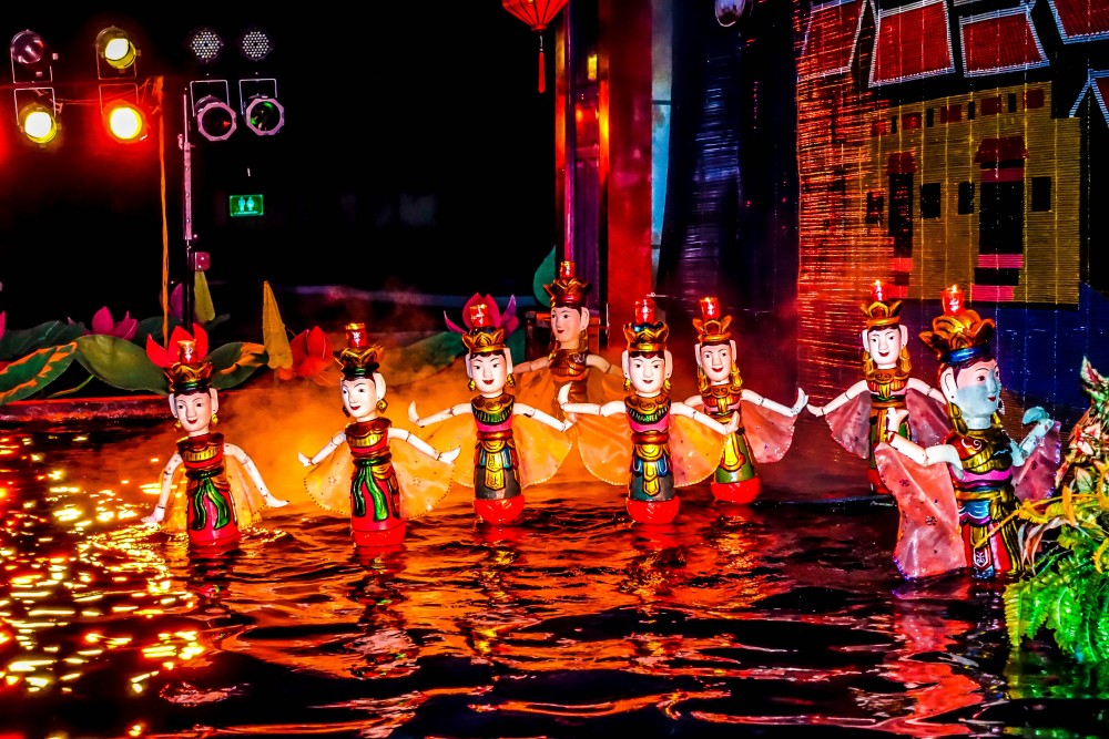 water-puppets-show