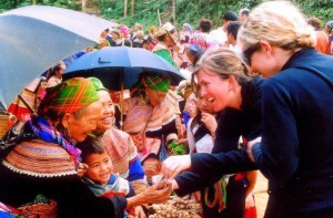 sapa-bac-ha-market-tours-1