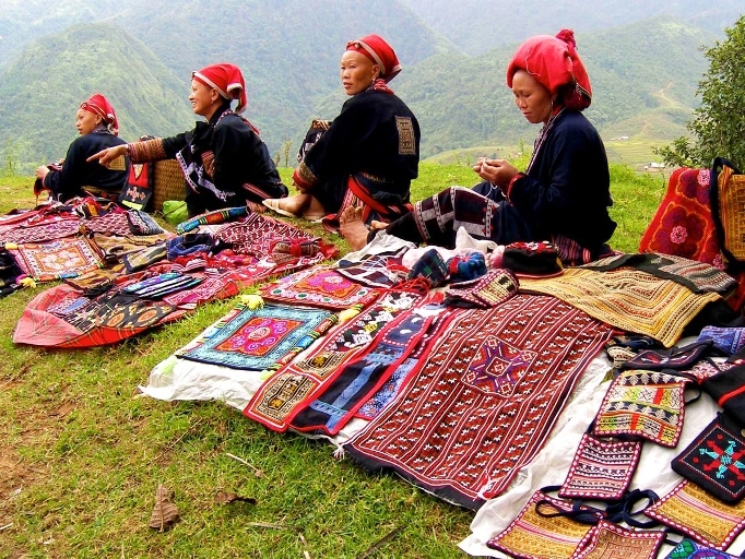 Red-Dao-ethnic-in-cat-cat-village