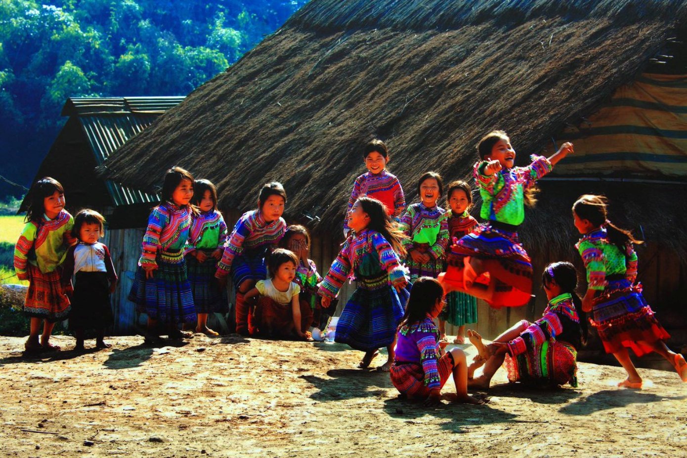 children-in-su-pan-village